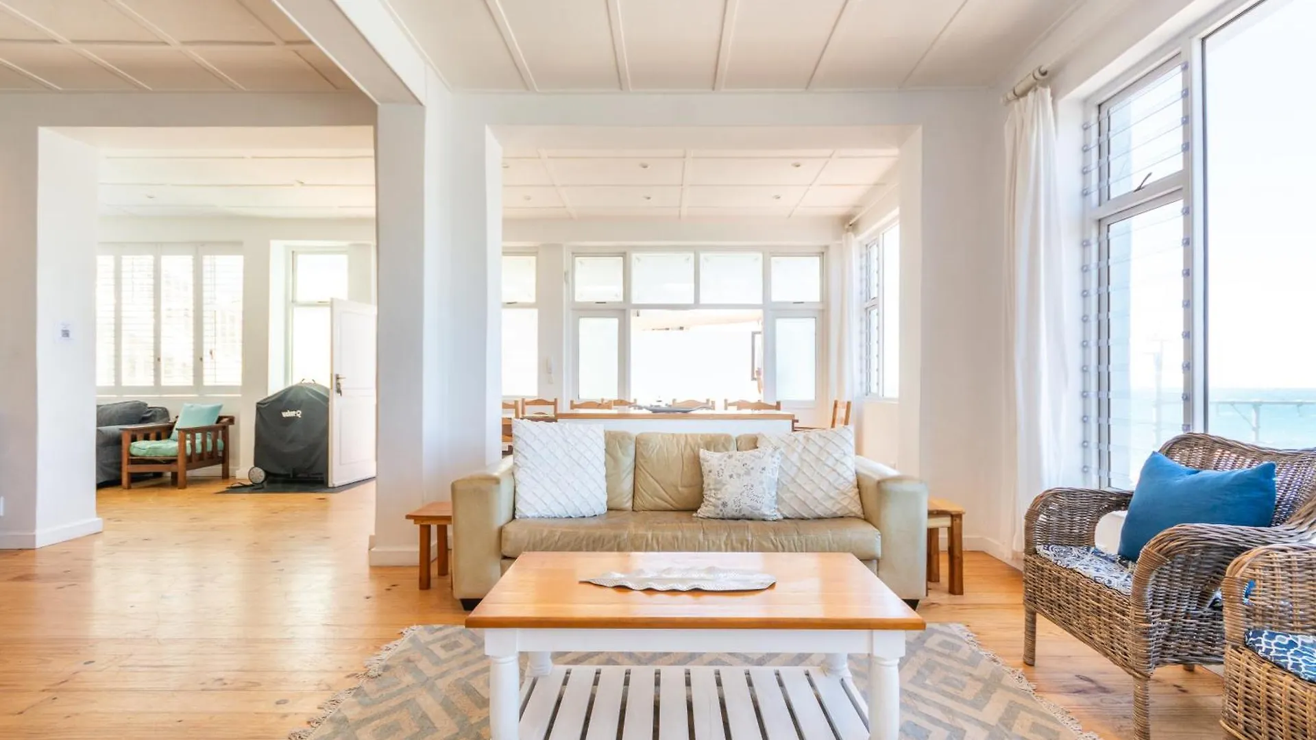 Baytree Beach House By Open Home Kalk Bay