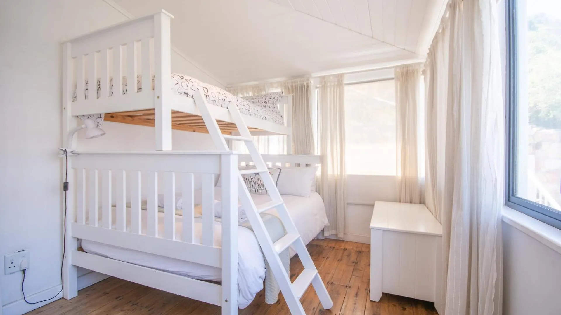 Ferienhaus Baytree Beach House By Open Home Kalk Bay Südafrika